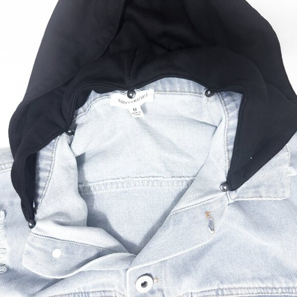 NWOT VICI Dance & Marvel Maxed Out Denim Contrast Removable Hooded Jacket Size M - Picture 4 of 9